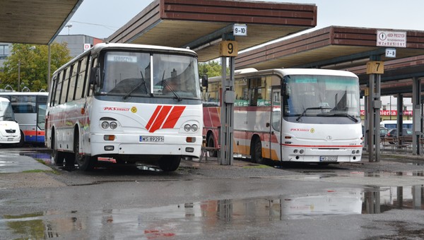 Jedna piąta Polski bez transportu publicznego. Tak w praktyce wygląda wykluczenie komunikacyjne 