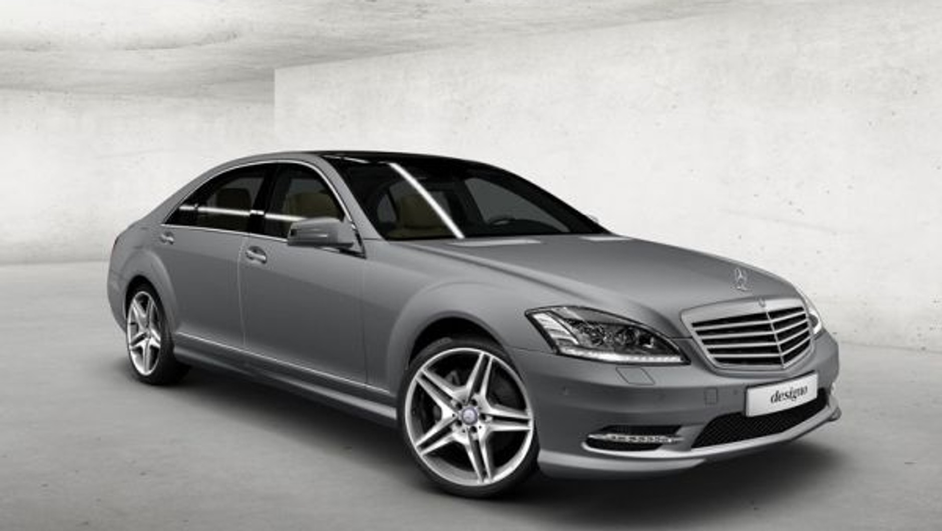 Mercedes z matowym lakierem