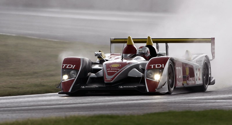 24 godziny Le Mans 2008: niespodziewana porażka Peugeota (fotogaleria)