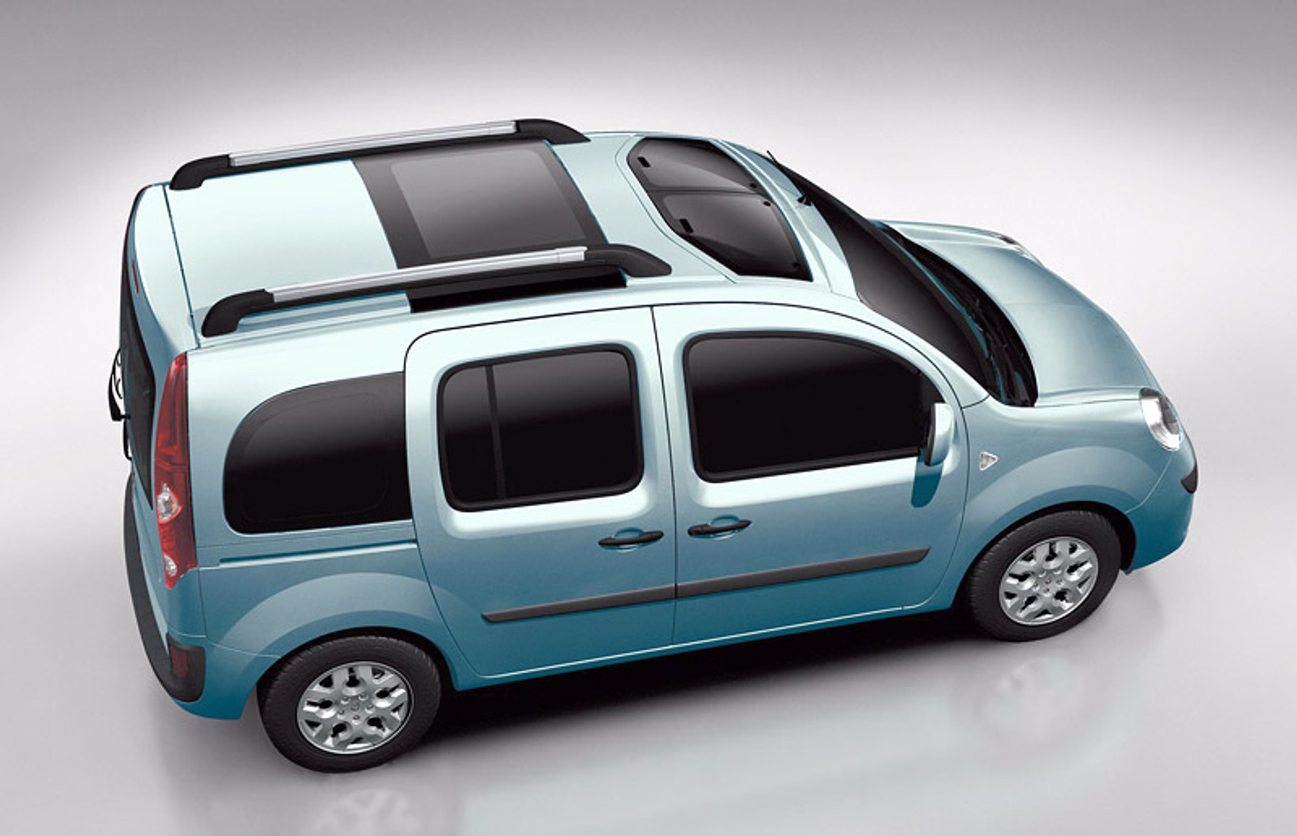 IAA Frankfurt 2007: Renault Kangoo – bardziej praktyczne i komfortowe (wideo)