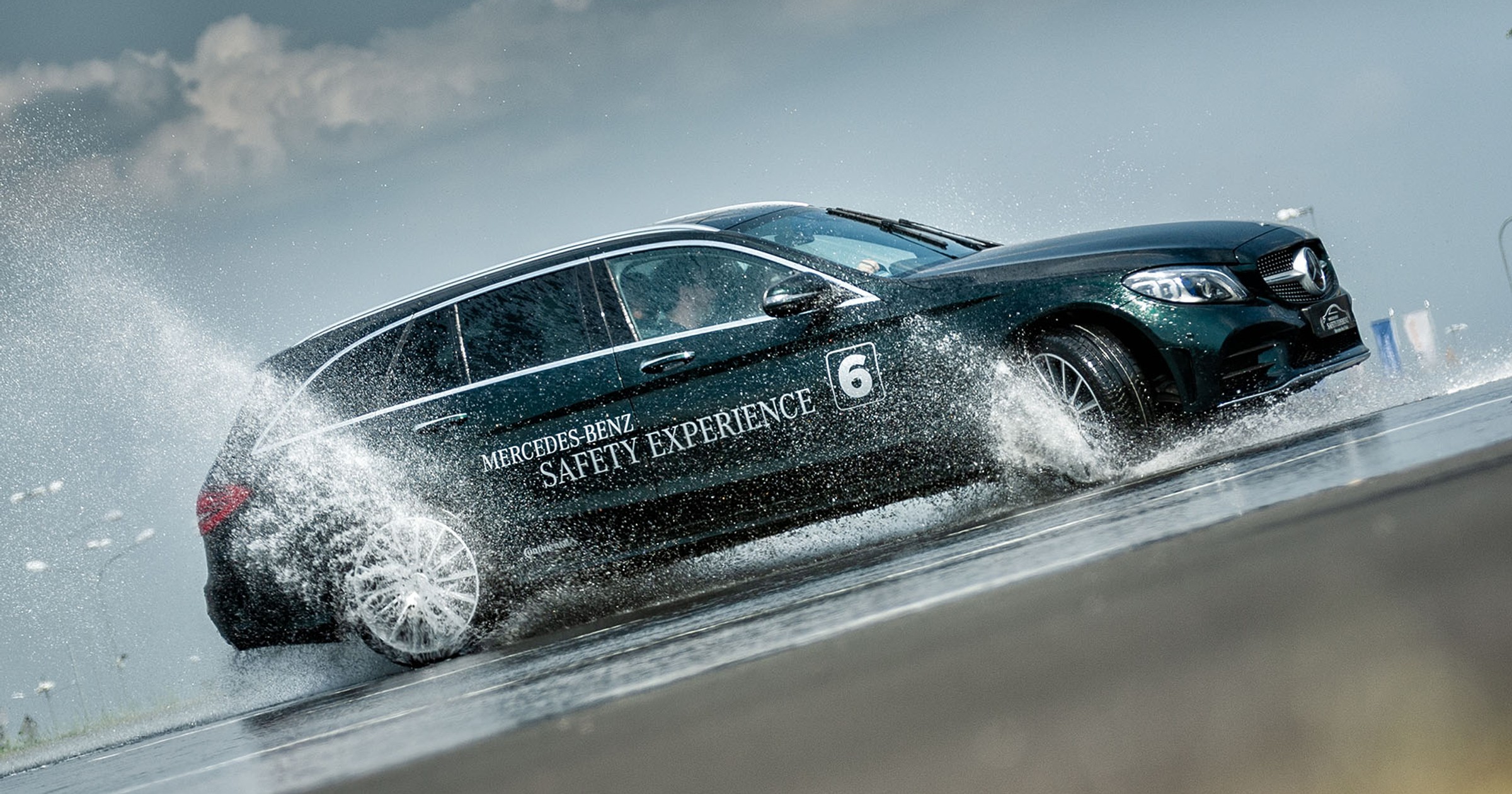 Mercedes-Benz Safety Experience - zrozumieć zachowanie samochodu