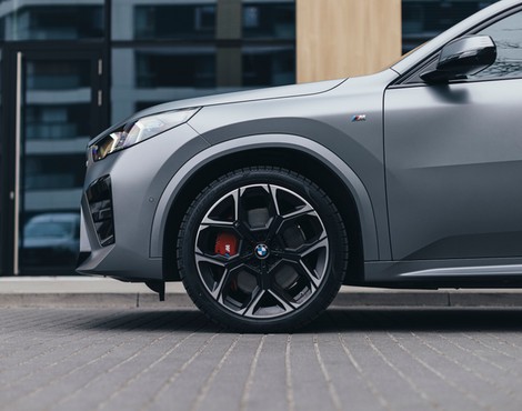 BMW iX2