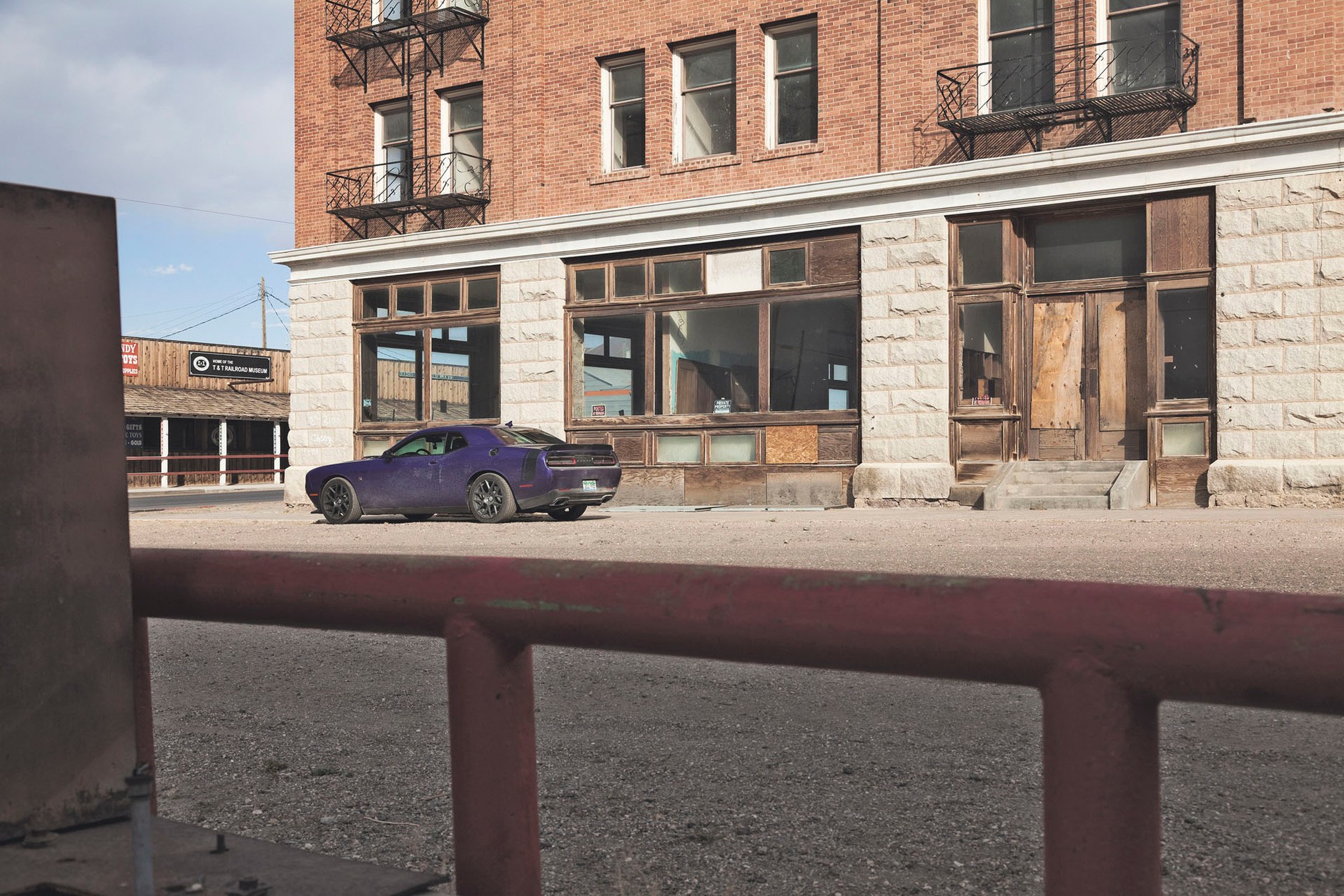 Dodge Challenger - znikający punkt: reaktywacja