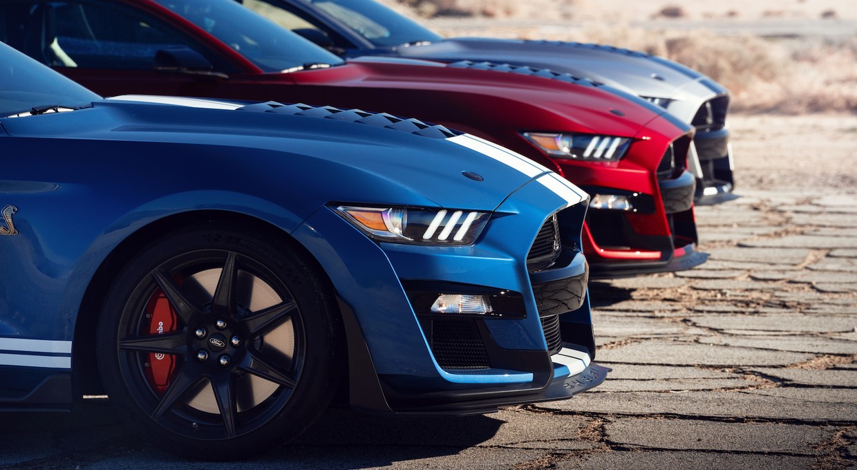 Jakie auta sprowadzamy z USA? Z większymi i mocnymi silnikami, rządzi Mustang