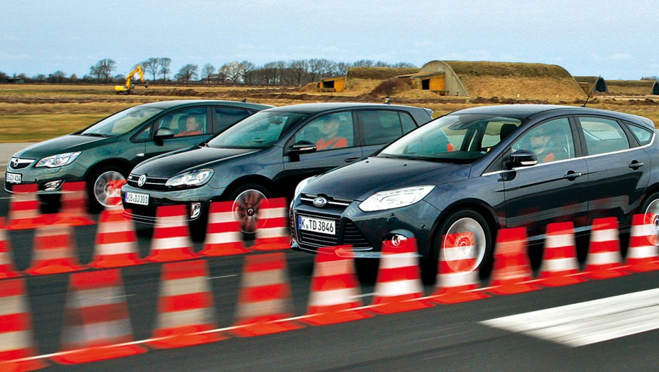 Focus kontra Astra i Golf: sprawdzamy czy Ford wyprzedzi konkurencję?