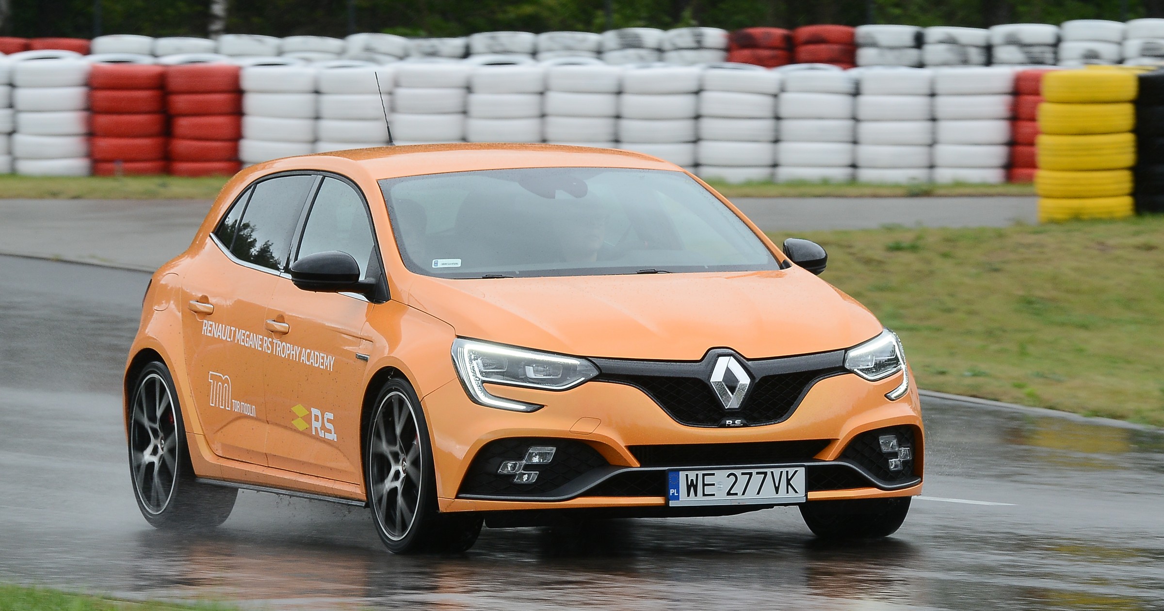 Renault Megane RS Trophy, Alpine A110