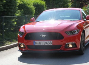 Ford Mustang V8 – legenda powraca (pierwsza jazda)