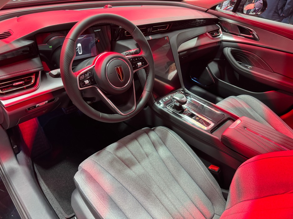 Hongqi na Poznań Motor Show 2025