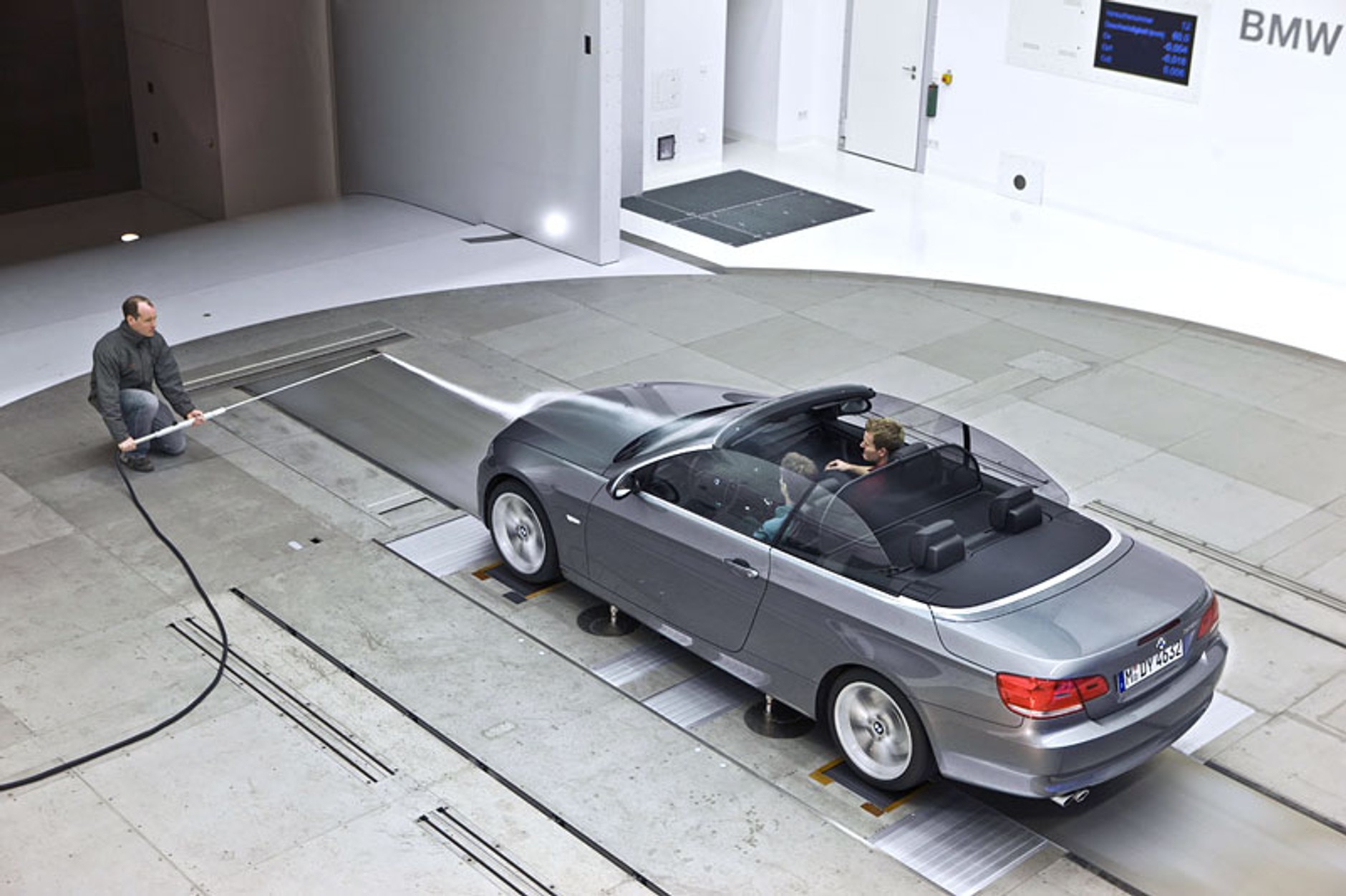 BMW: nowe centrum aerodynamiky (fotogaleria)