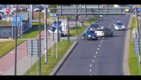 Pirat drogowy zatrzymany po 25 kilometrowym pościgu