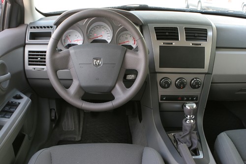 Dodge Avenger 2.0 CRD SE - Męska rzecz