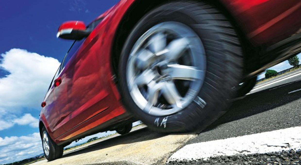 Luty. Czas na letnie opony?