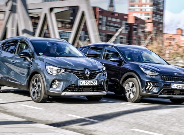 Kia Niro kontra Renault Captur - dwie hybrydy ładowane z gniazdka