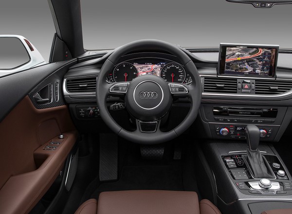 Audi: mapy można aktualizować przez internet. Także w trakcie jazdy.