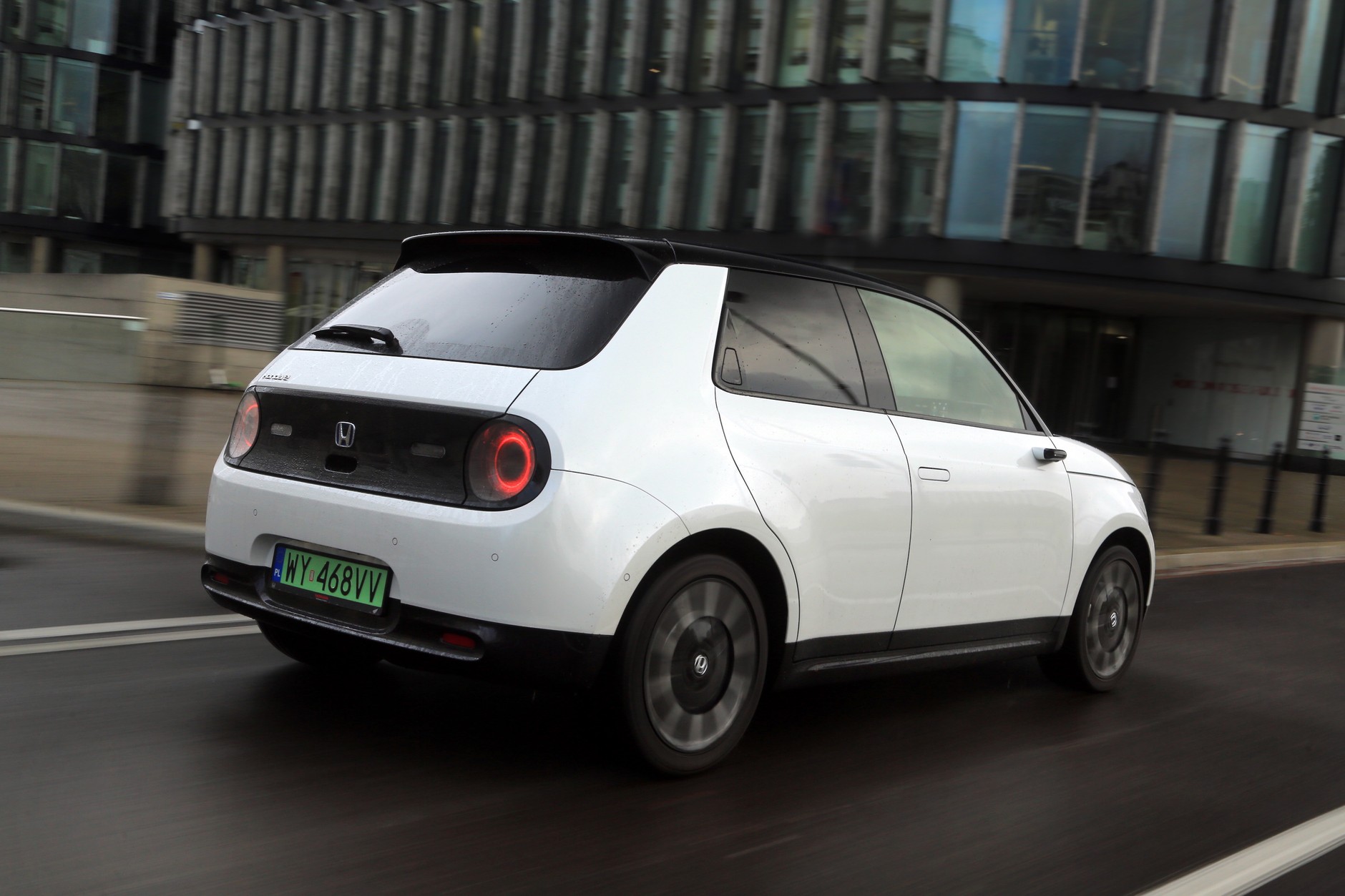 Honda e