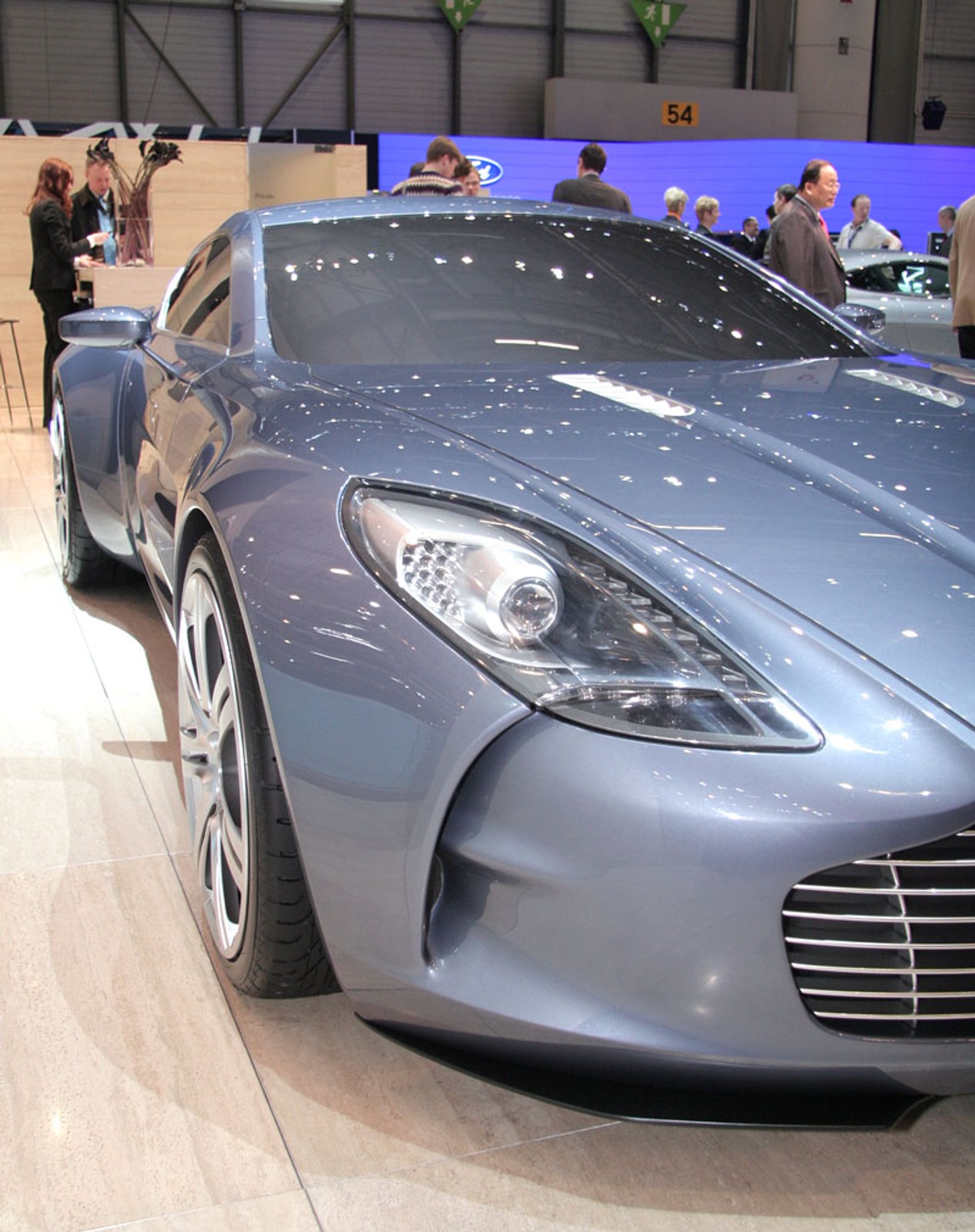 Genewa 2009: Aston Martin One-77 – oficjalna premiera