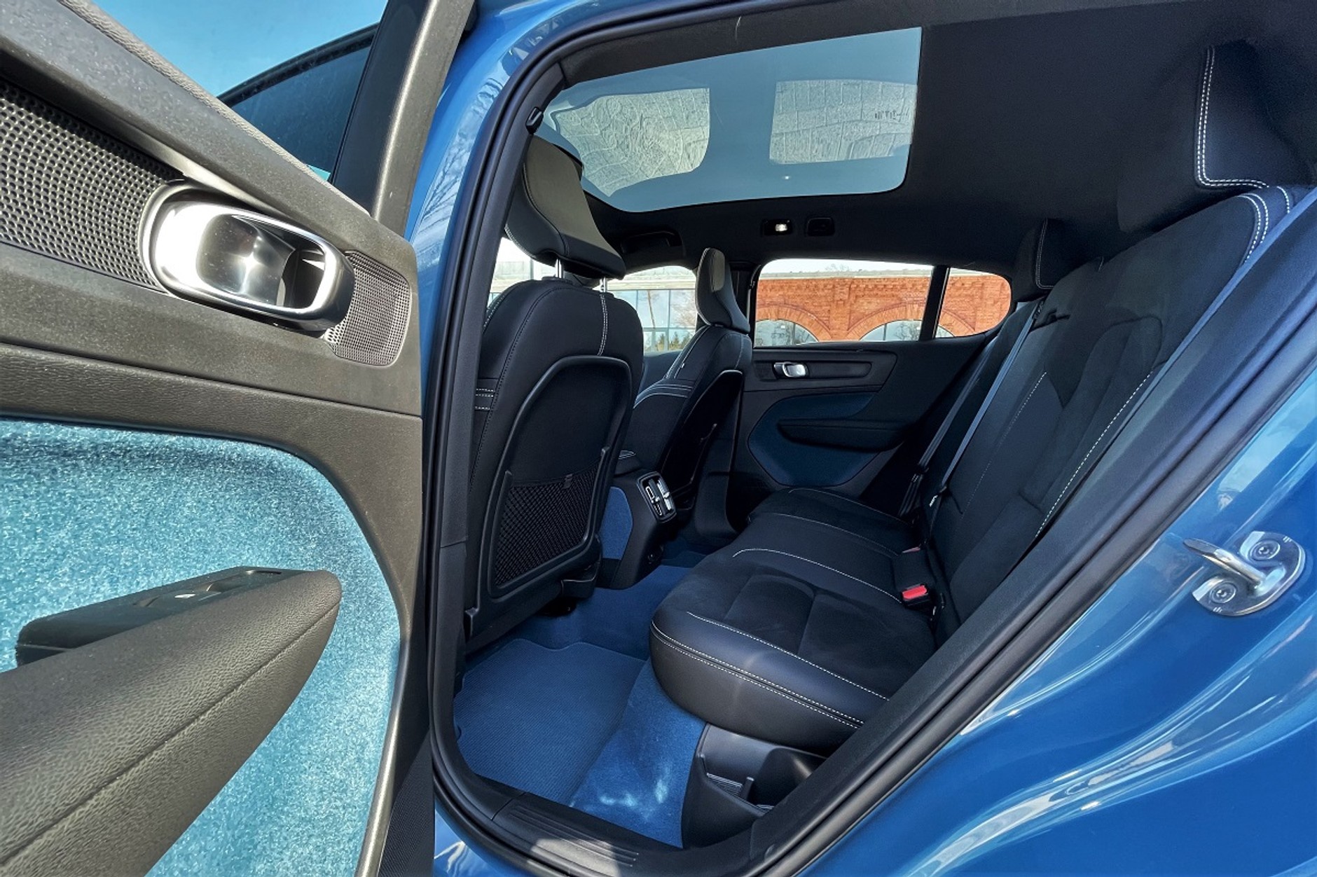 Volvo C40 Recharge P8