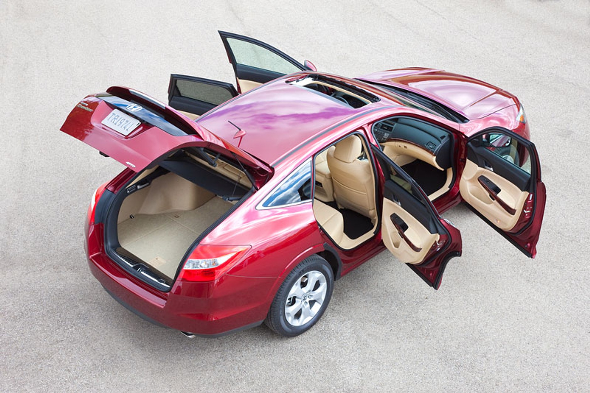 Honda Accord Crosstour: kolejny mikst liftbacka, coupé i SUV-a