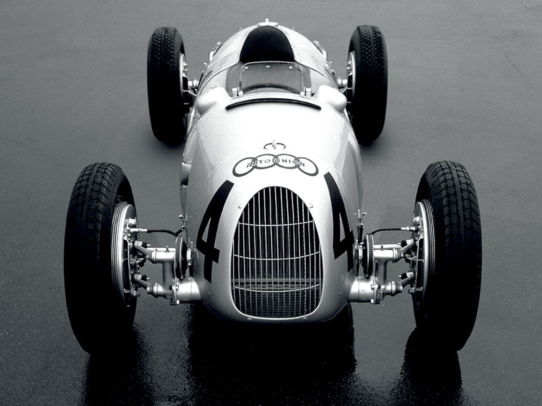 Auto Union: srebrne strzały z czterema kołami mają 75 lat