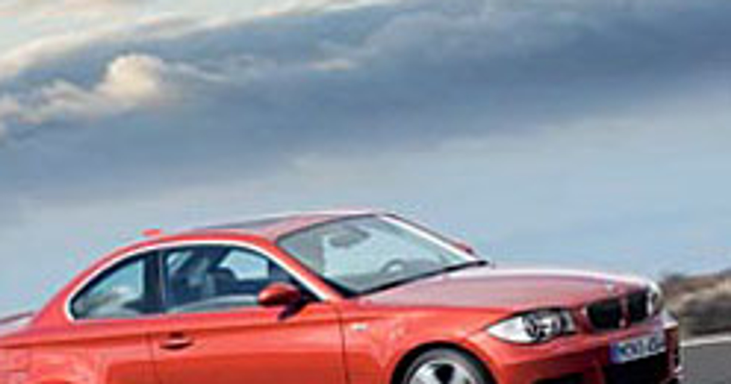 Nowe coupé BMW seria 1 - pierwsi zobaczyli Brytyjczycy (nowe fotografie)