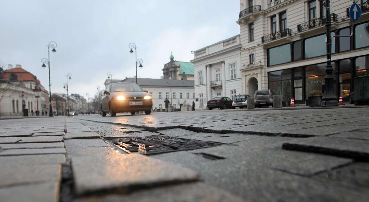 Bariery antyterrorystyczne dla Warszawy. Miasto szykuje zabezpieczenia przed pojazdami