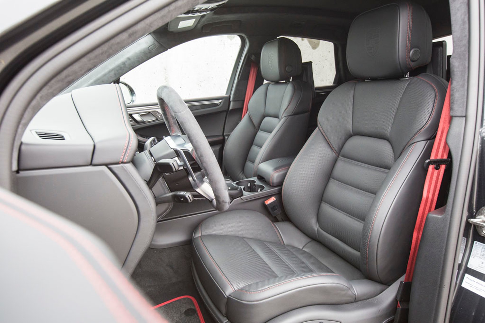 Porsche Macan Turbo - o 10 proc. mocniejsze i droższe