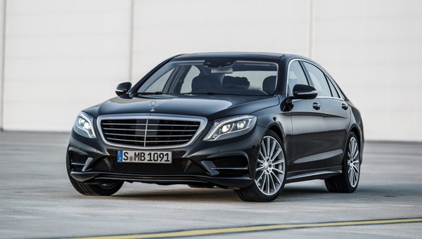 Akcja serwisowa Mercedesa klasy S – zbyt słabe zaślepki