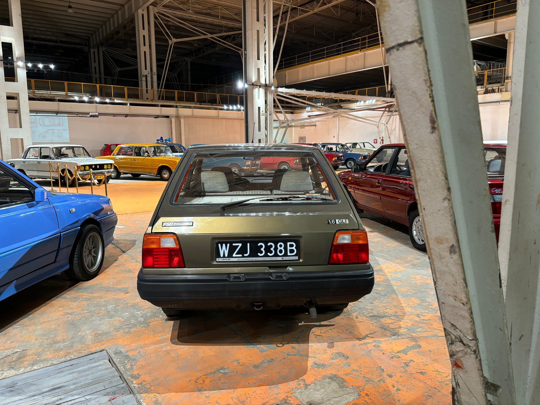 Wystawa w dawnej fabryce FSO