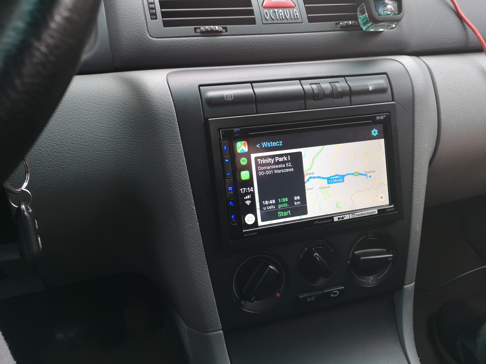 Test Pioneer AVH-Z5200DAB