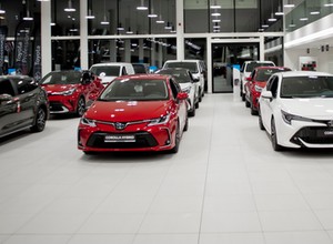 Toyota wygrywa w 2020 roku, Opel i Mazda straciły najwięcej, ale i tak najpopularniejsza Octavia