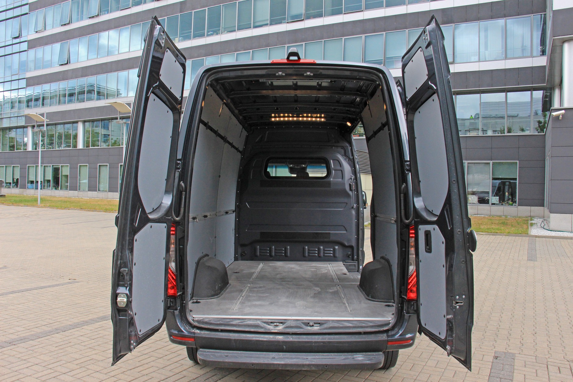Mercedes Sprinter 319 CDI Furgon