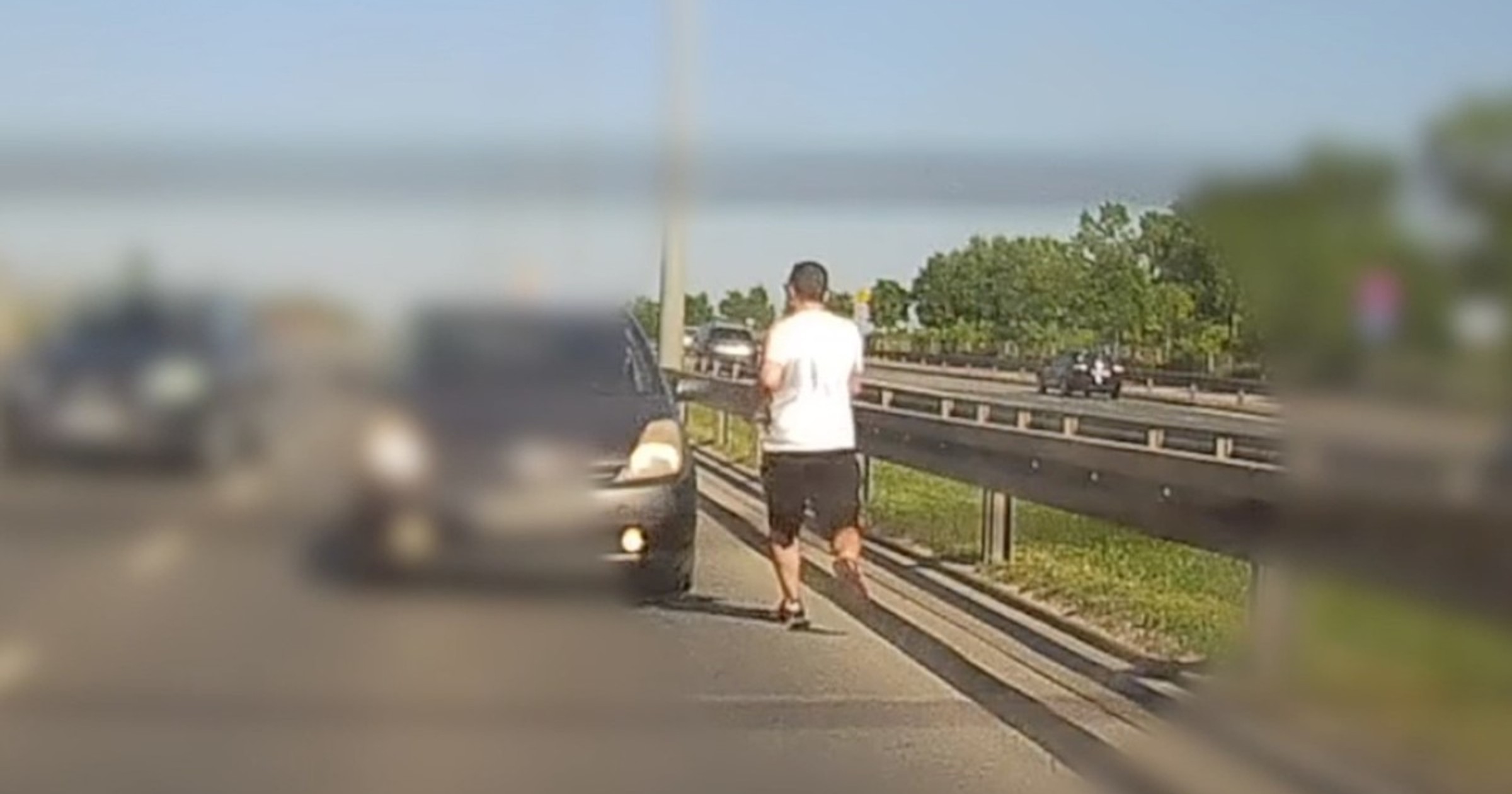 Obraz pochodzący z serwisu https://ksp.policja.gov.pl//pl/dzialania/aktualnosci/64169,Policjant-w-czasie-wolnym-od-sluzby-zatrzymal-kierowce-pod-wplywem-narkotykow.html