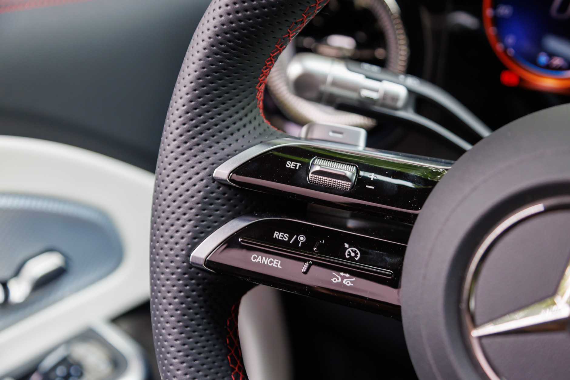 2026 Mercedes GLB 350 4MATIC EQ