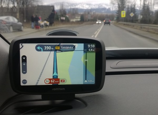 Jak prowadzi TomTom z HD Traffic?