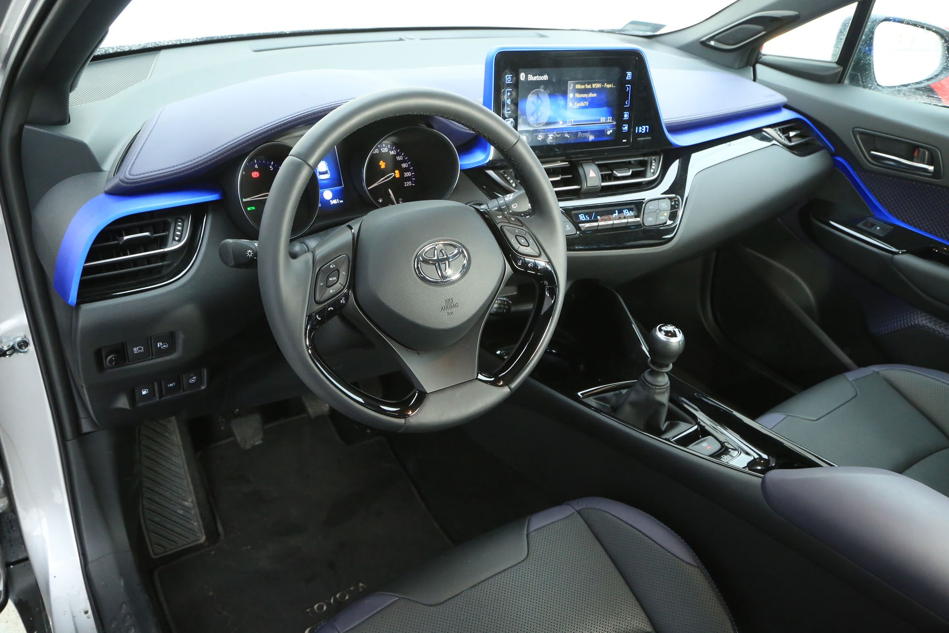 Toyota C-HR 1.2T - dla tych, co lubią się wyróżniać