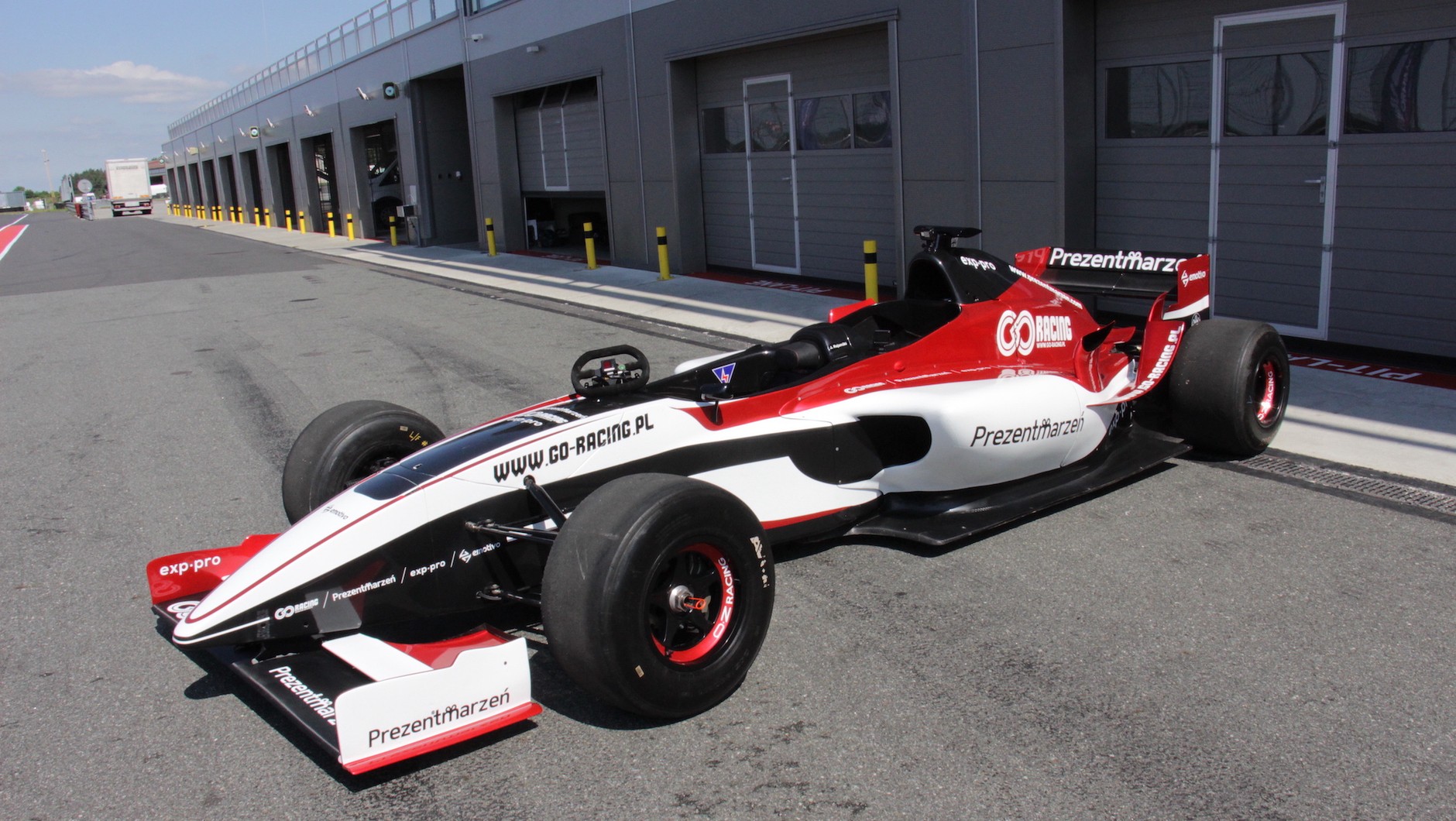 Formula Drive. Poprowadź bolid F1