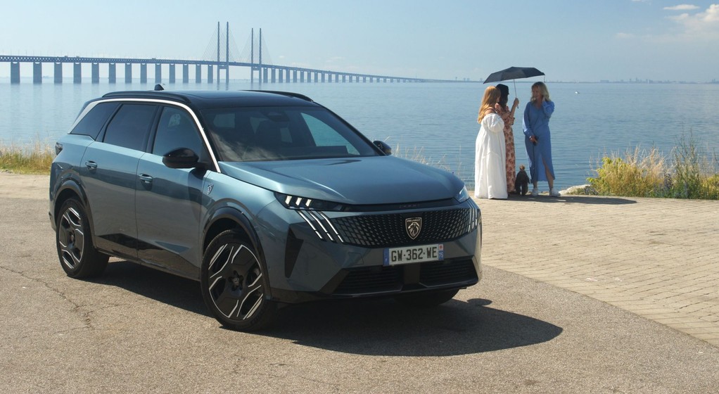 Peugeot E-5008 w pierwszym teście