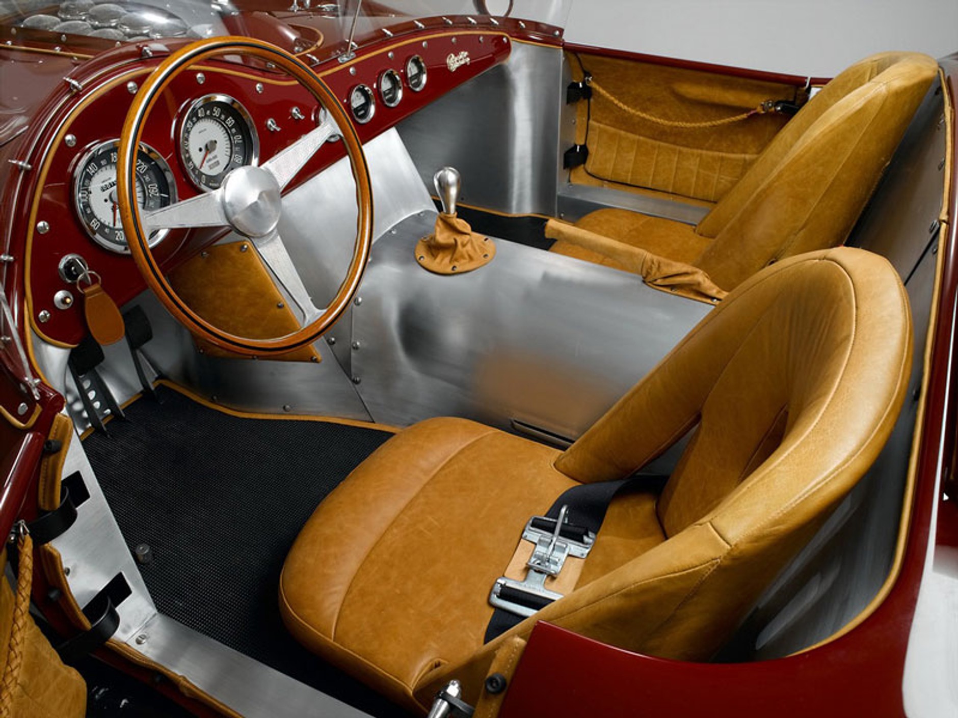 Creative Workshop Sport Speciale: retro roadster z nowoczesną techniką