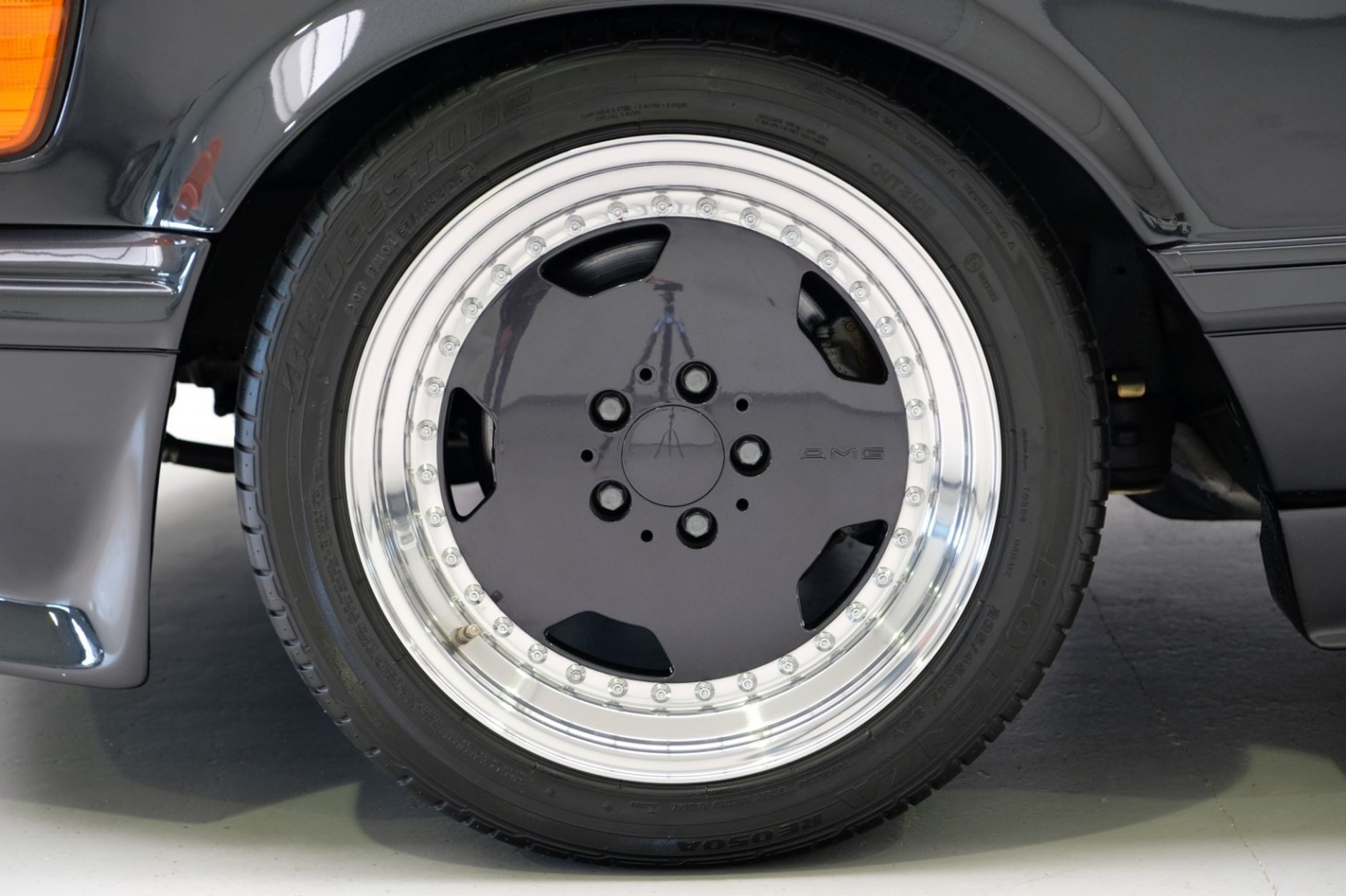 Mercedes 560 SEC 6.0 AMG