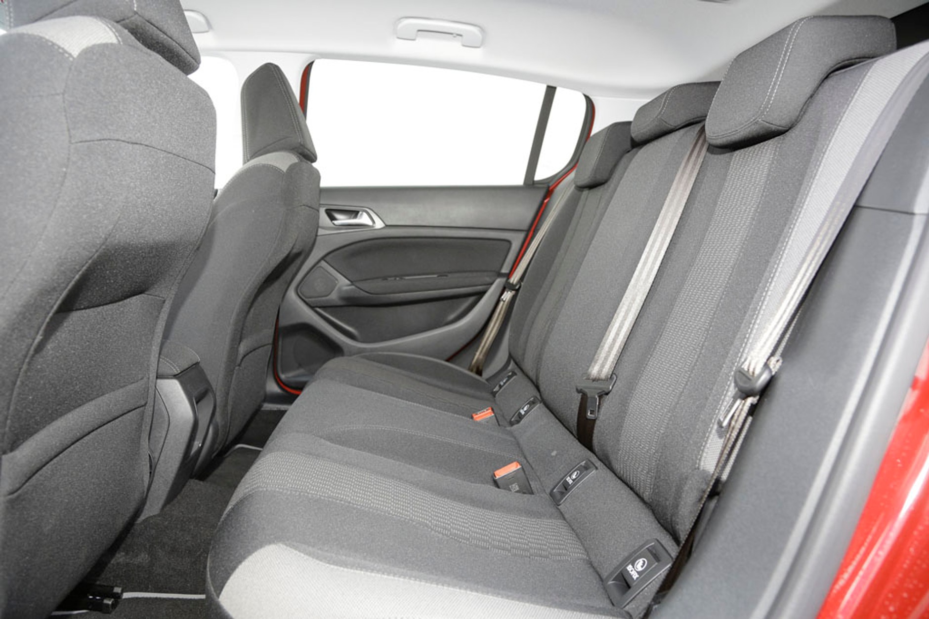 Peugeot 308 1.2 PureTech - jak sobie poradzą 3 cylindry?