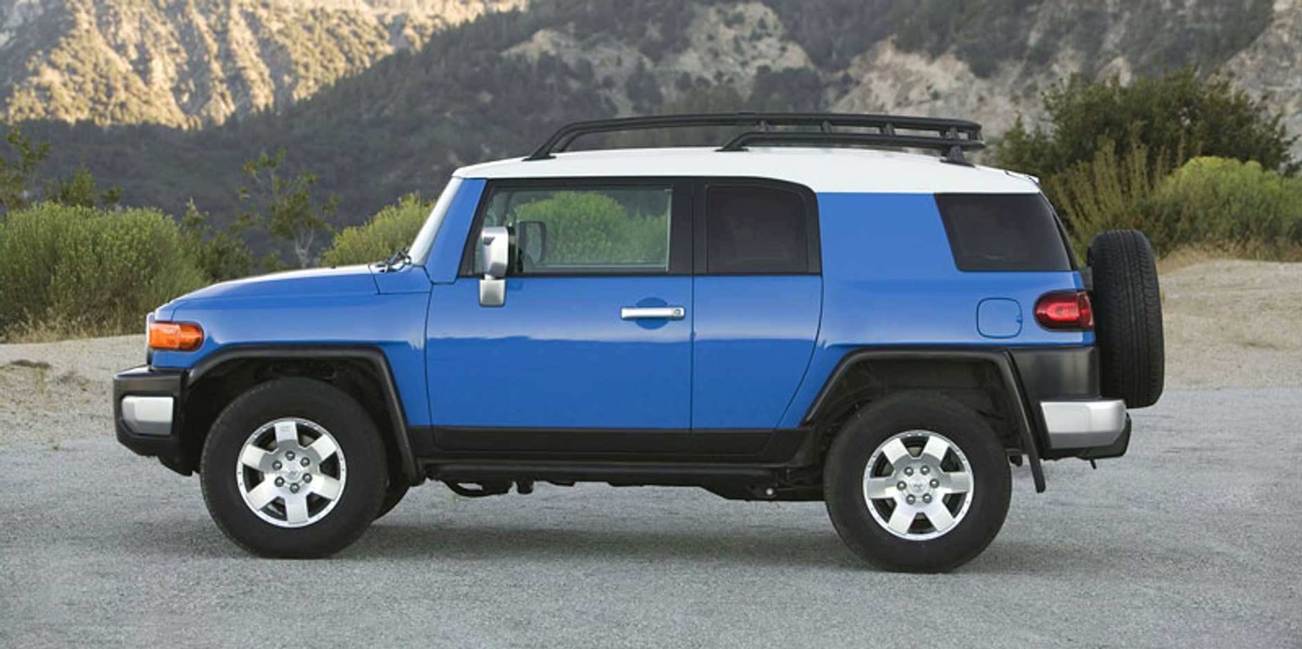 Toyota FJ Cruiser: zmodernizowany silnik dla modelu w stylu retro