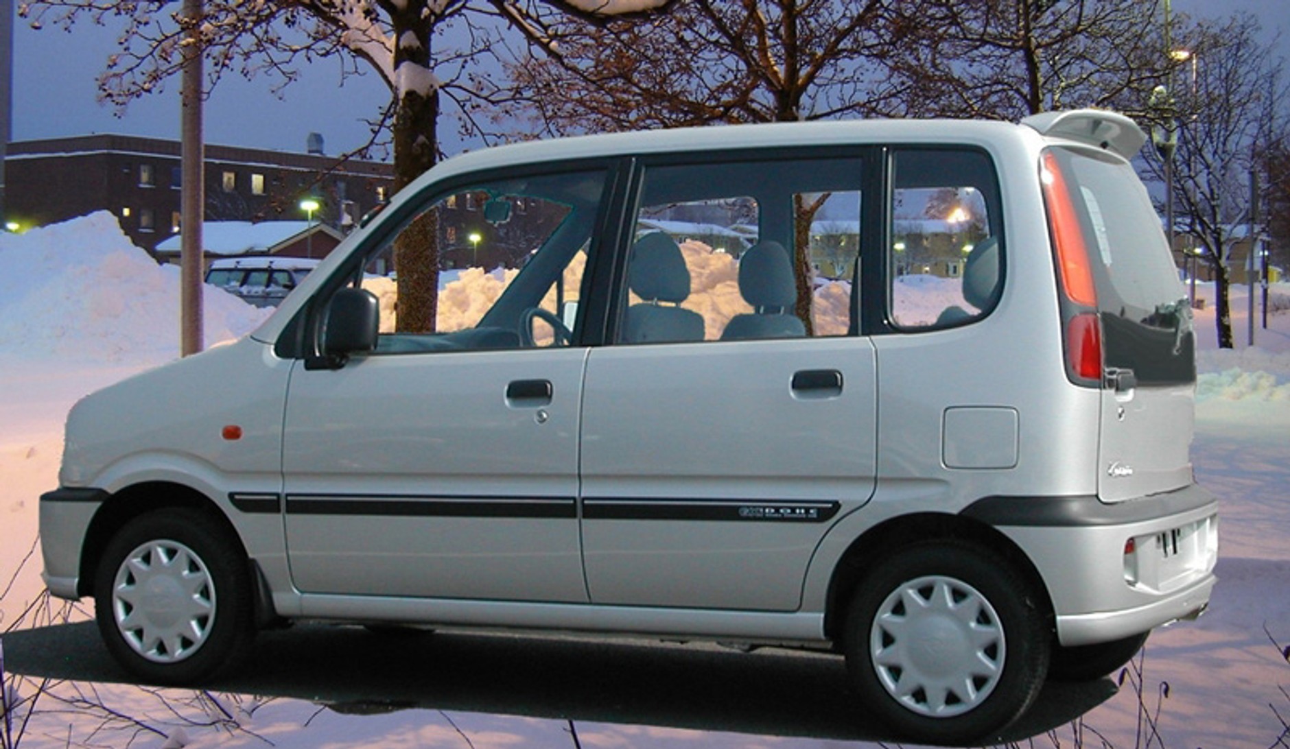 Perodua Kenari – malezyjski kanarek