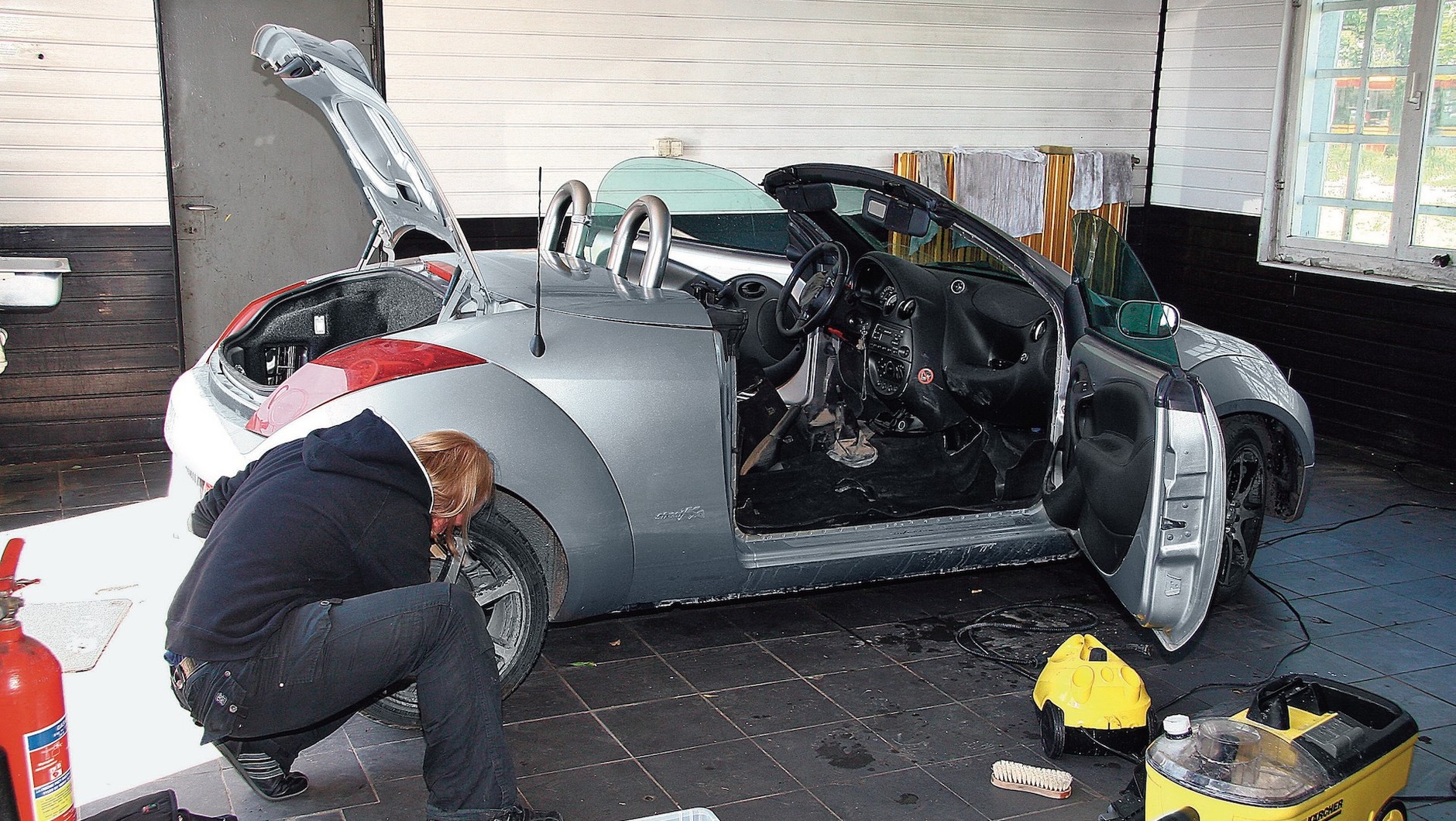 Podtopione auto w warsztacie: po naprawie szybka sprzedaż
