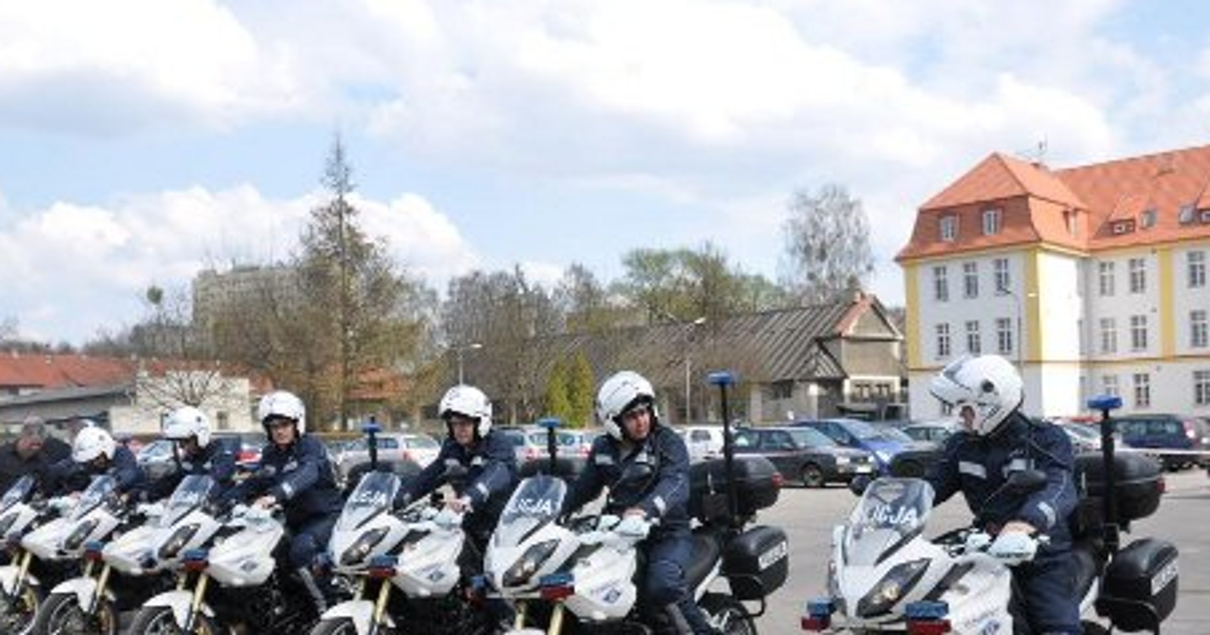 Jakim motocyklem policja dogoni pirata drogowego?