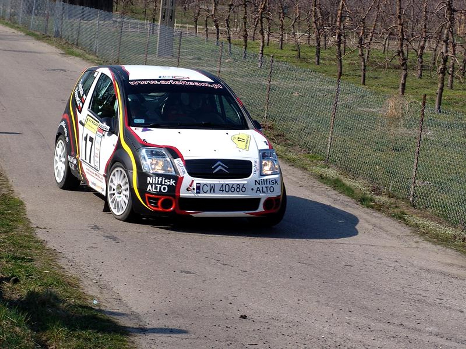 Rajd Mazowiecki 2007: Maciejewski królem wiosny (fotogaleria)