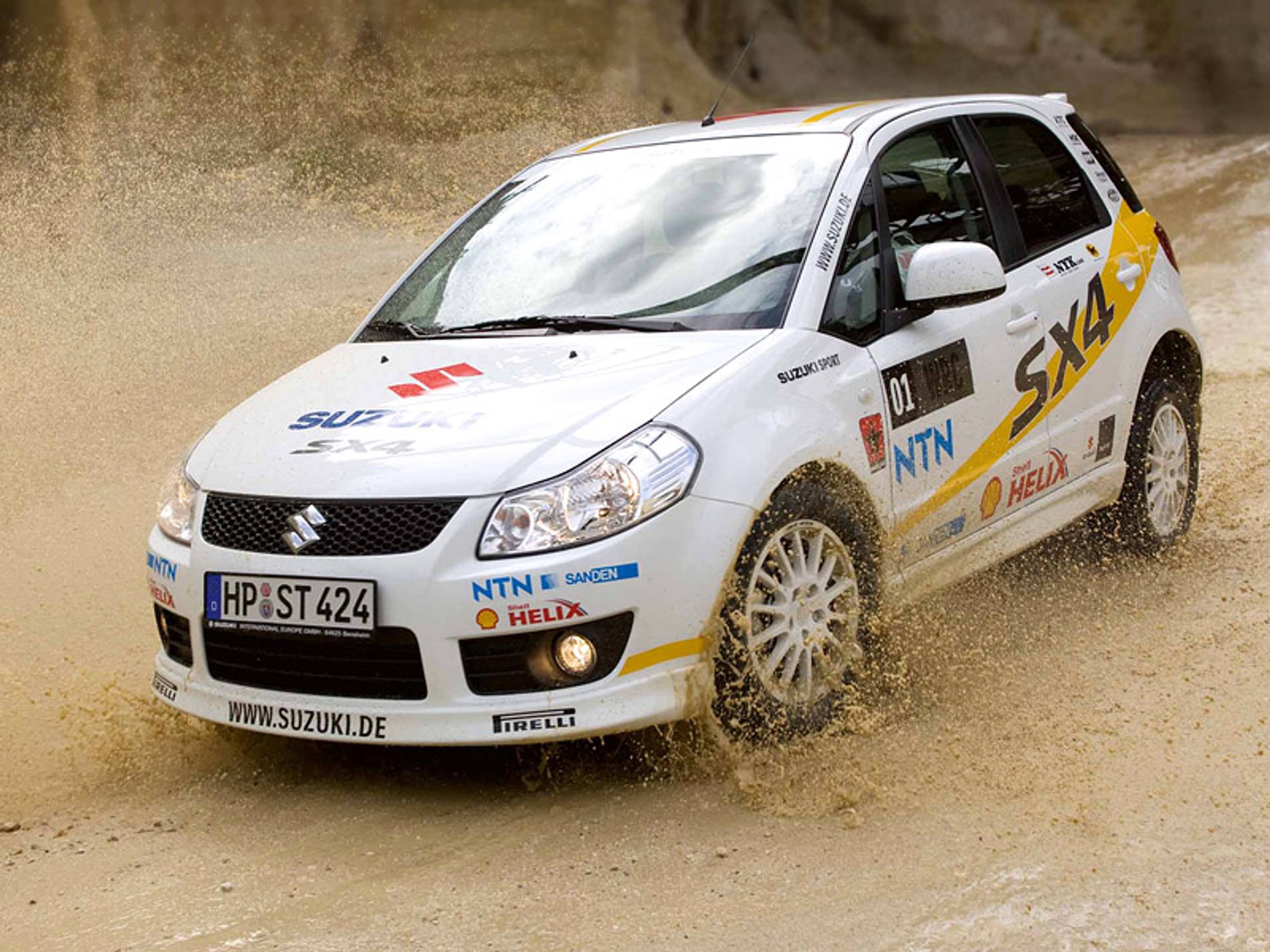 Suzuki SX4 WRC Edition – w rajdowej kolorystyce