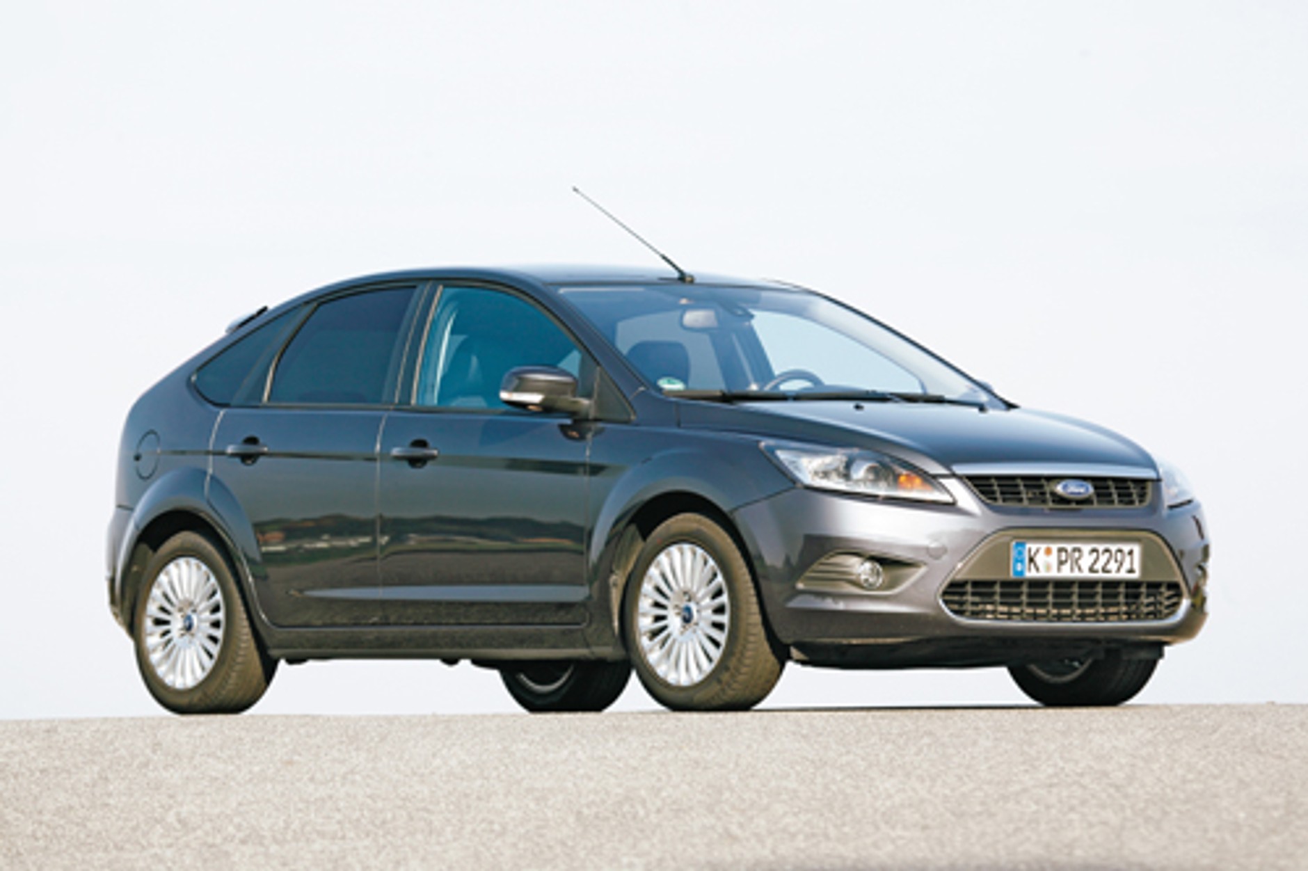 VW Golf VI kontra BMW 1, Ford Focus, Kia ceed, Mitsubishi Lancer i Opel Astra - Godzina prawdy dla Golfa