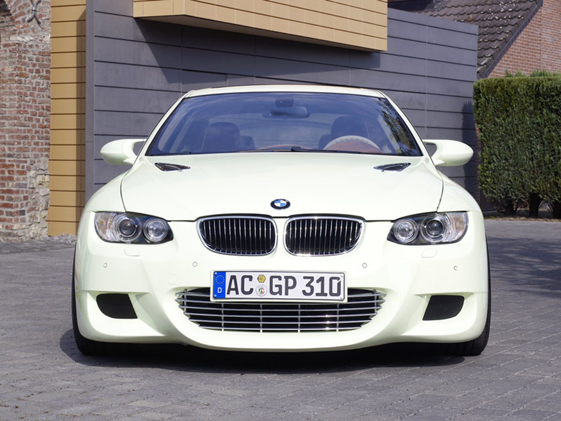 IAA Frankfurt 2007: AC Schnitzer GP3.10 - dziesięciocylindrowe coupé na gaz
