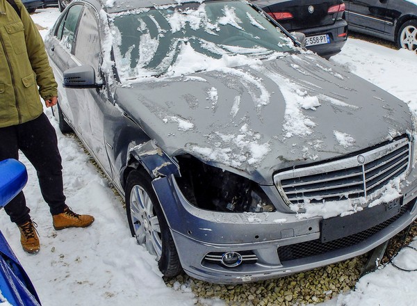Tak wyglądało twoje auto! To była tylko mała stłuczka