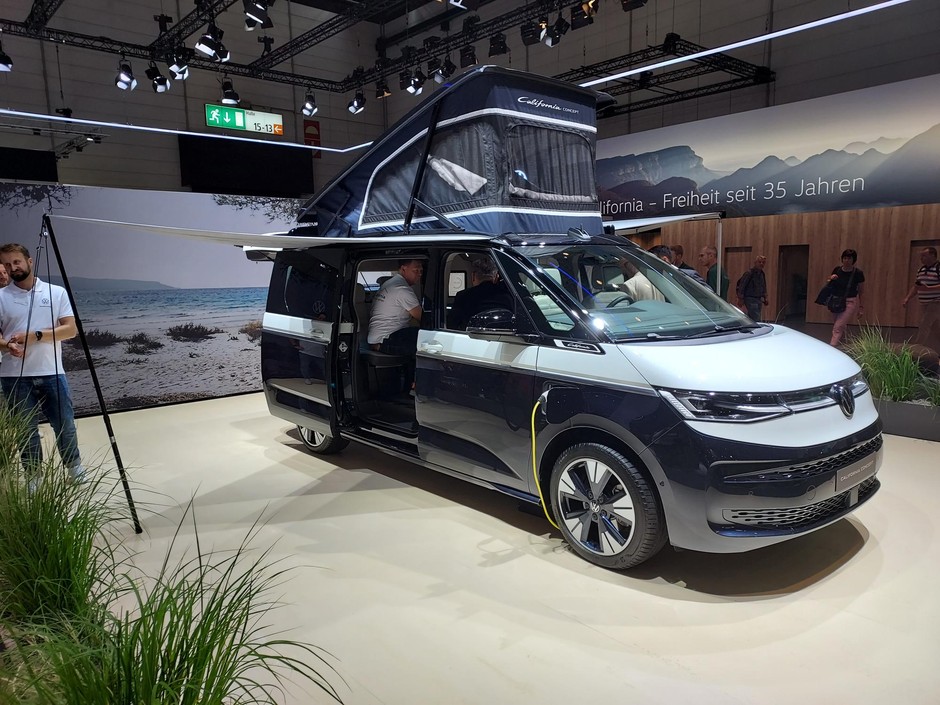Caravan Salon 2023. Volkswagen California Concept